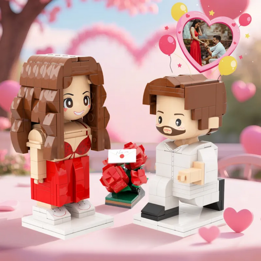 Personalisiertes Bausteinfiguren-Paar mit Heiratsantrags-Pose – Individuelles Paar-Set als romantisches Geschenk