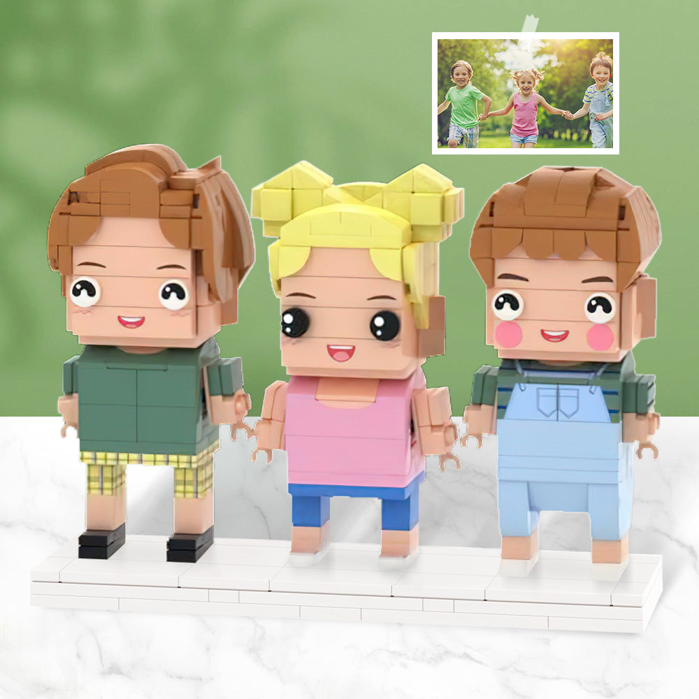 Kreative Erinnerungsfigur für Kinder – 3 Personen – Individuelle Brick-Figuren als Wachstumserinnerung